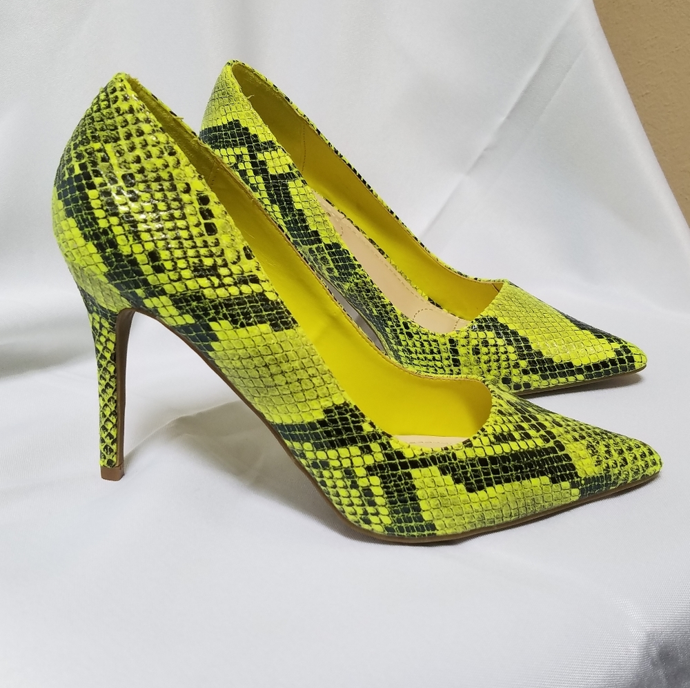 Anne Michelle Green Python Pump Nwob - image 2